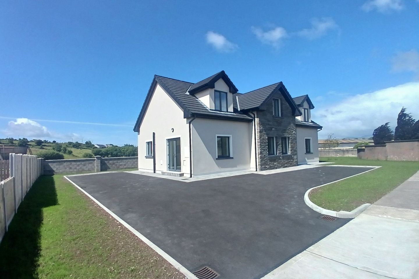 9 Hawthorn Place, Laharn, Killorglin, Co. Kerry