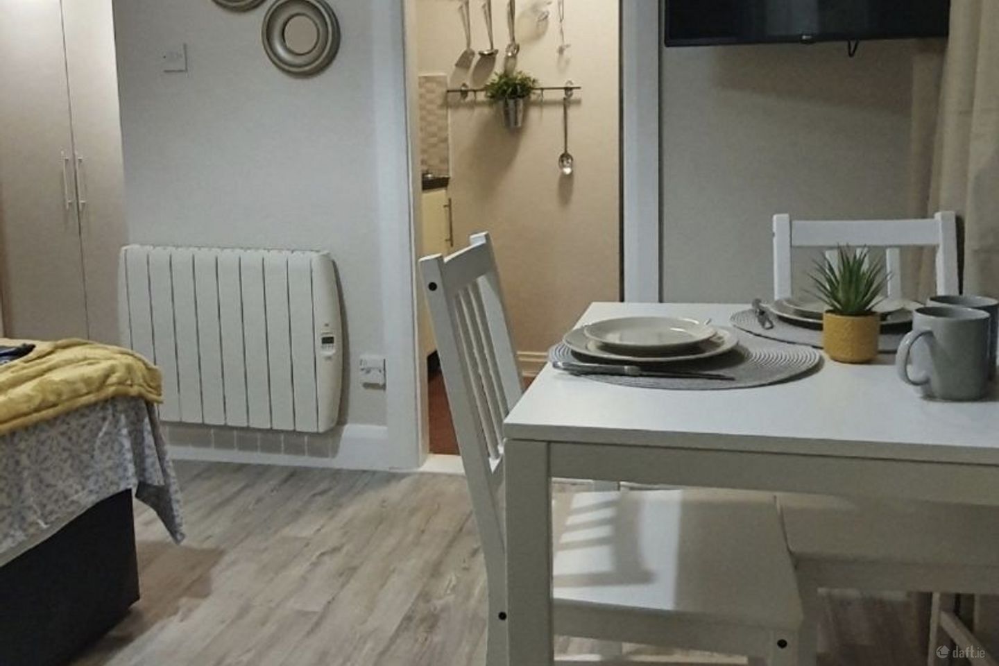 Bedsit, Tullamore, Co. Offaly