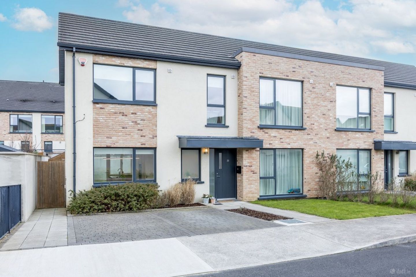 33 The Crescent, Saint Marnock'S Bay, Portmarnock, Co. Dublin, D13H6XV