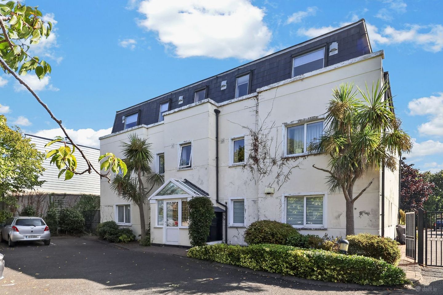 SHORT LET - Shandon Hall, Shandon Park, Monkstown, Co. Dublin