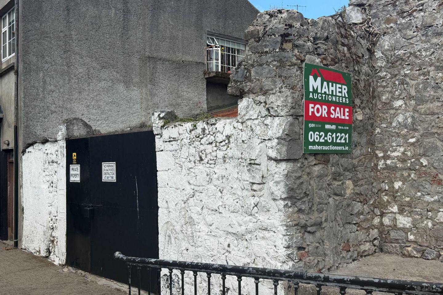 Off Main St, Cashel, Co. Tipperary