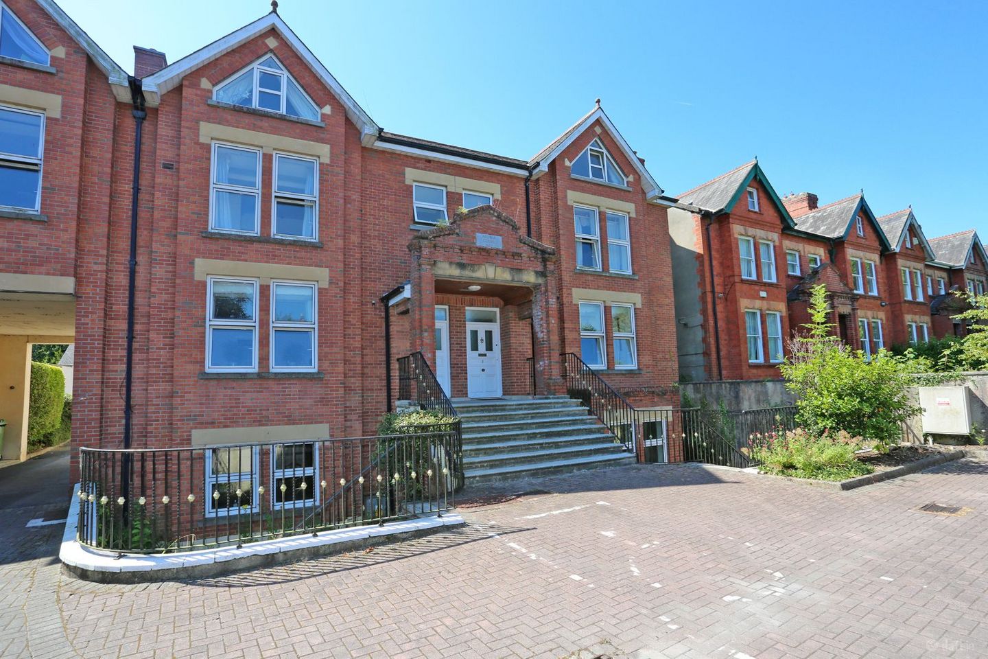 Apartment 2, Ardara Court, Ennis Road, Co. Limerick, V94PY28