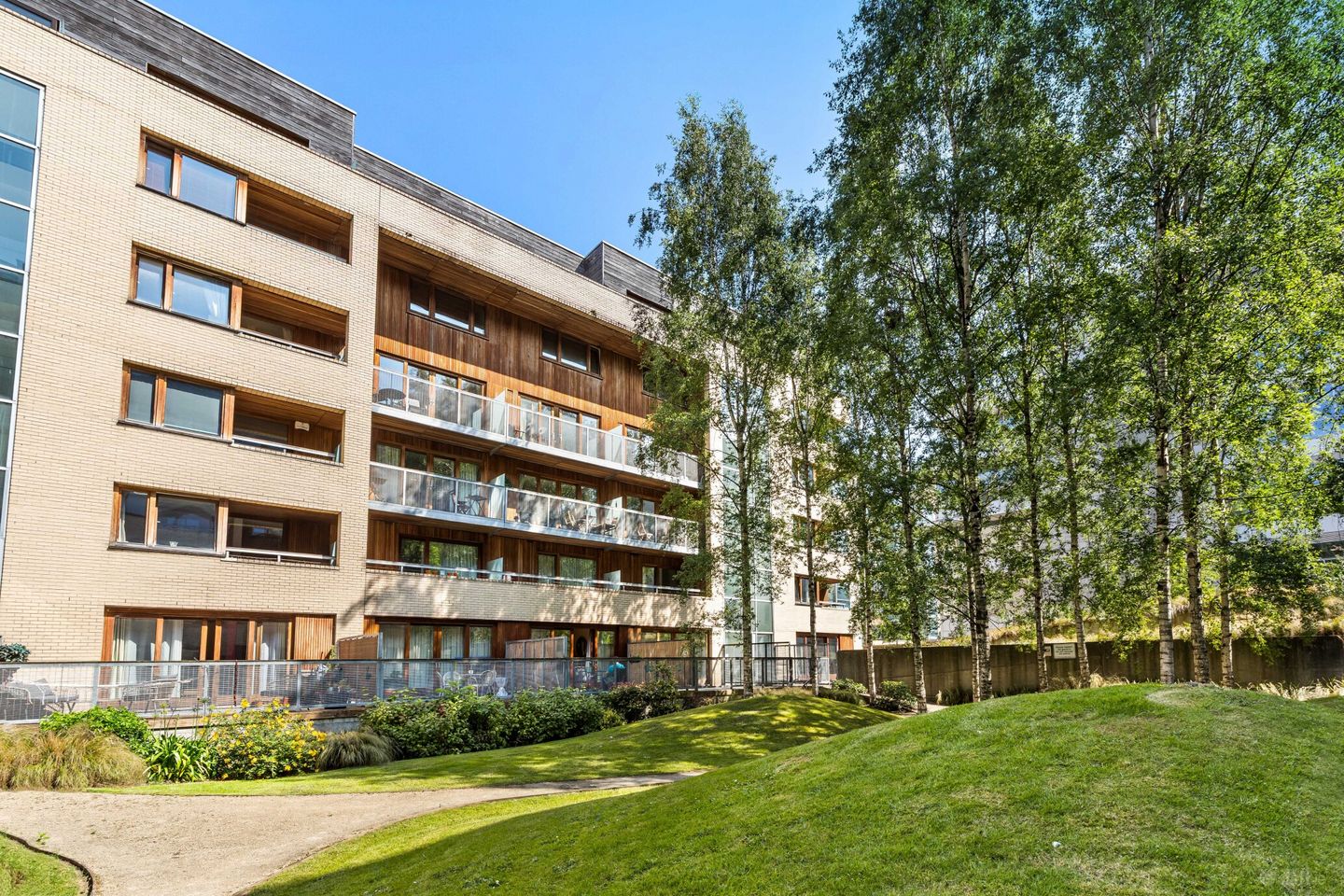 14 Block 8 Clarion Quay, IFSC, Dublin 1, D01A344