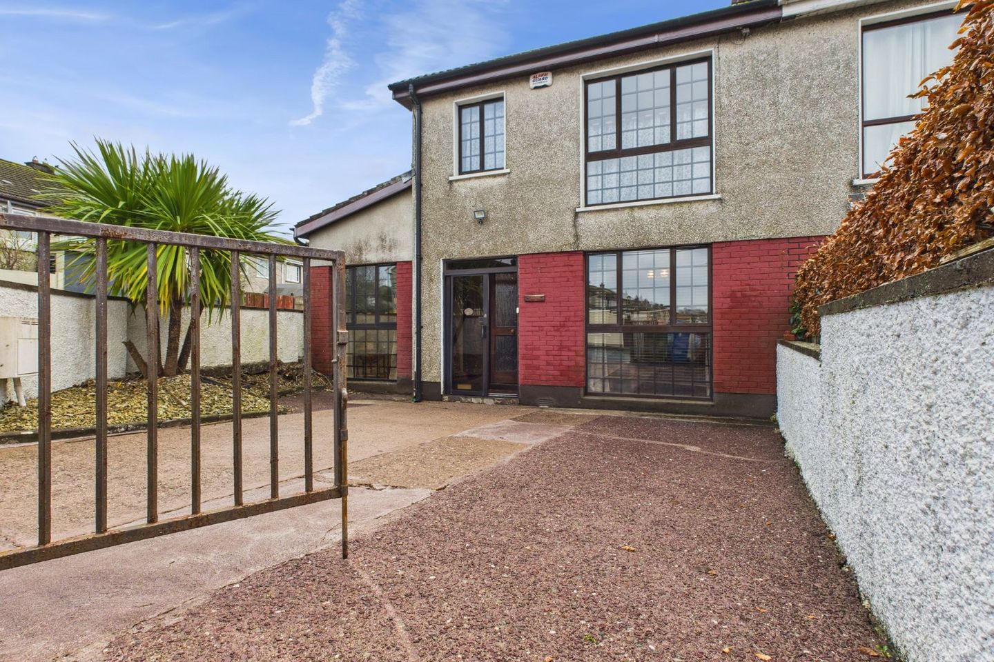 South Fork, 1 Barnavara Crescent, Banduff, Co. Cork