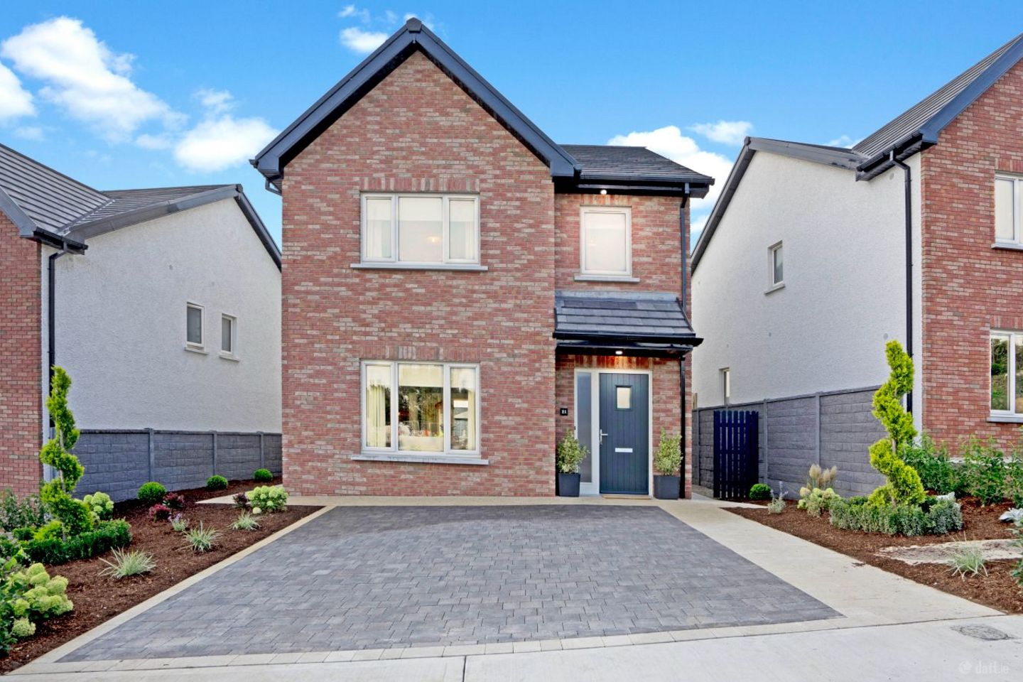 4 Bed Semi Detached, Hearthfield, Mount Avenue, Dundalk, Co. Louth