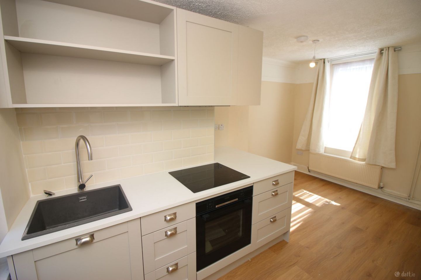 1 Popham's Road, Farranree, Farranree