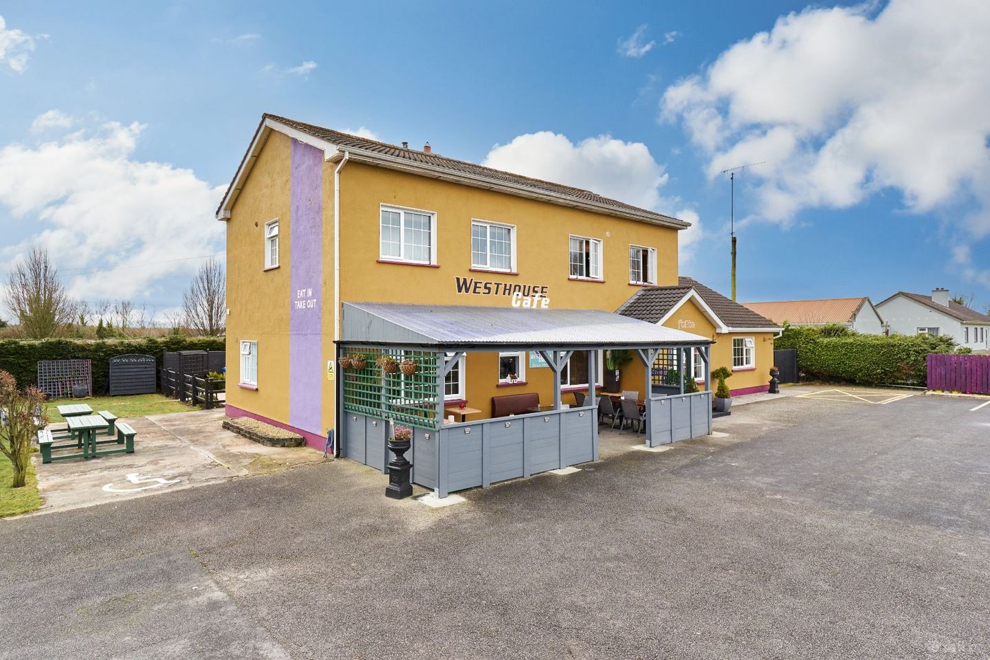 Westhouse Café, Lissanurlan, Killashee, Co. Longford, N39E0A6