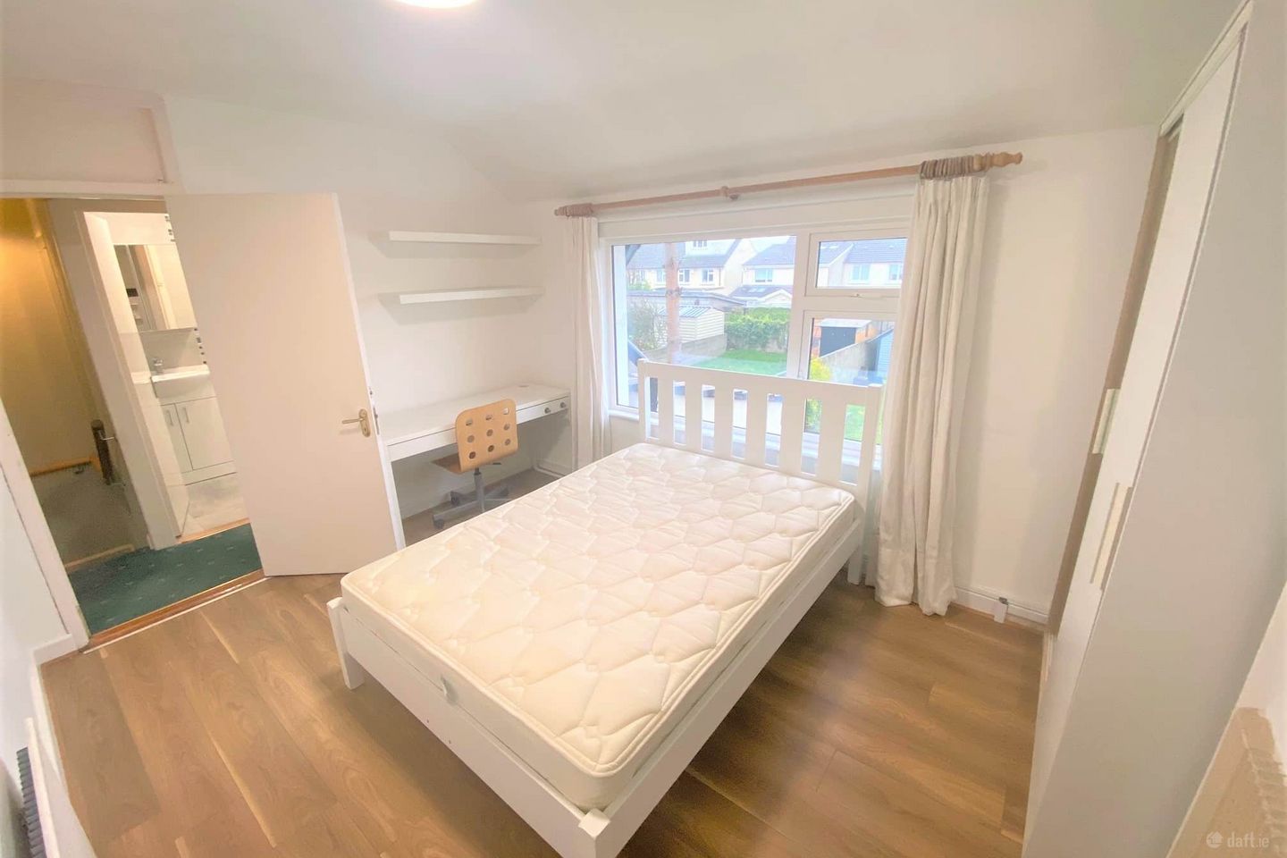 Wellmount Road, Finglas, Dublin 11 **House Share Room to Rent**