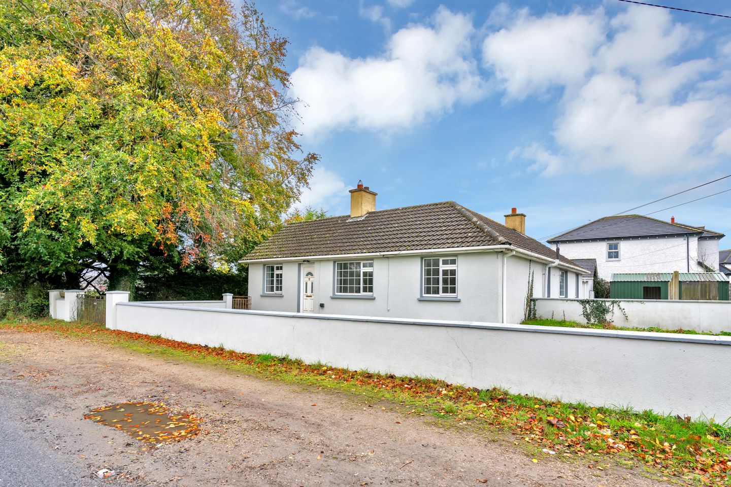 Whitesland, Residence & 2 no. Apartment Units, Rathbride Road, Kildare Town, Co. Kildare, R51PX53