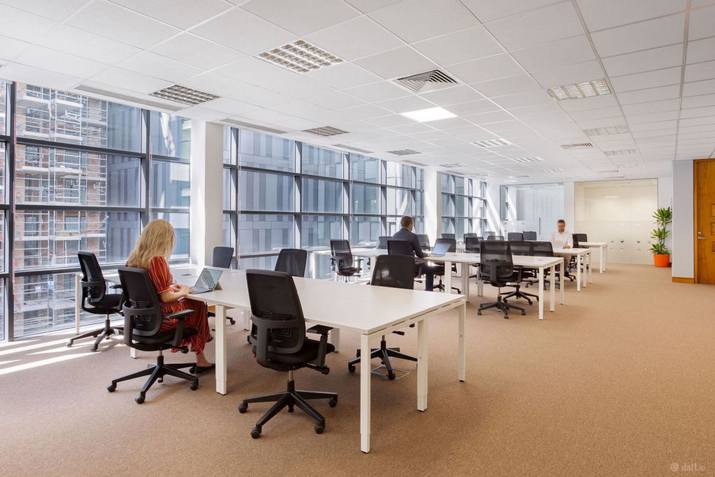 77 Sir John Rogersons Quay, Dublin 2