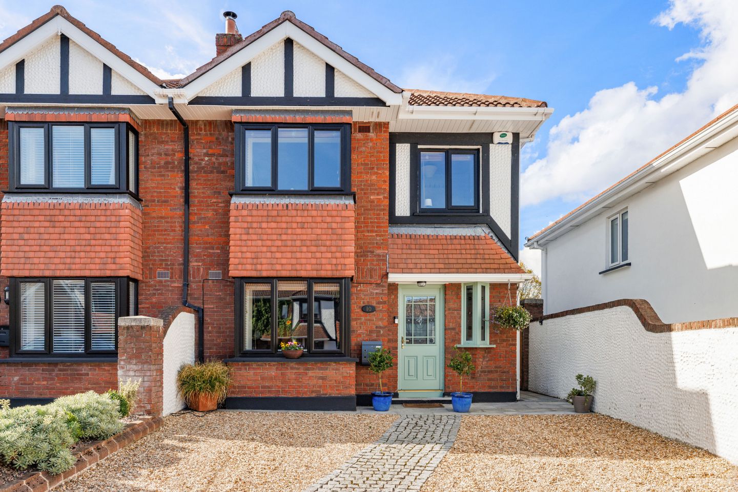 10 Eden Grove, Rathfarnham, Dublin 16, D16X9E4