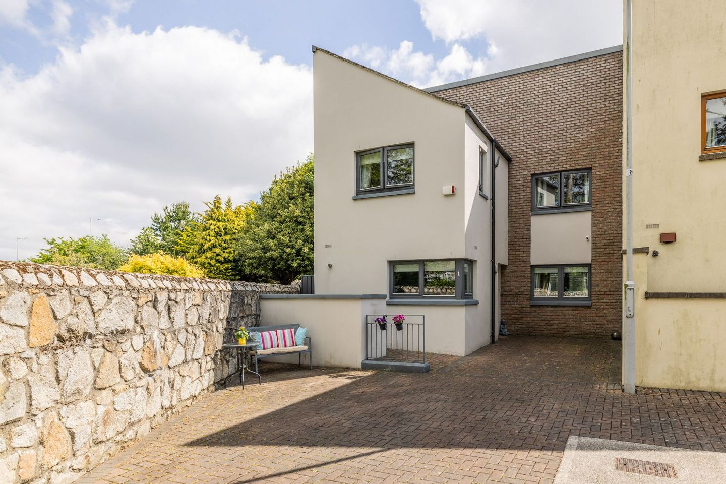 1 Wyckham Grove, Ballinteer Road, Ballinteer, Dublin 16, D16A272