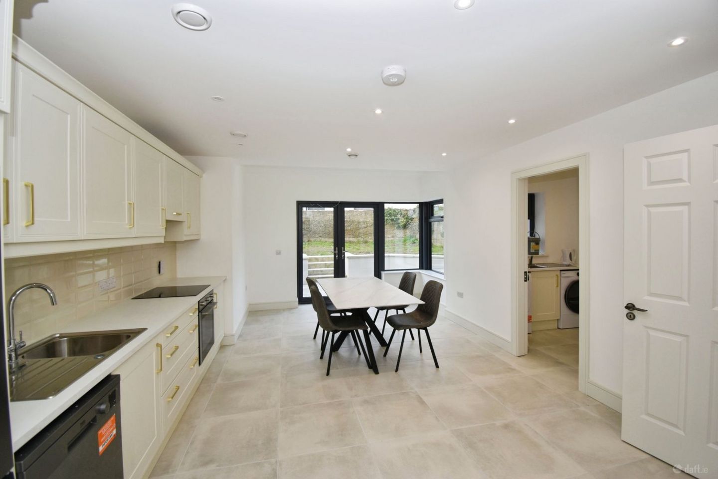 2A Cedar Grove, Bishopstown, Wilton, Co. Cork