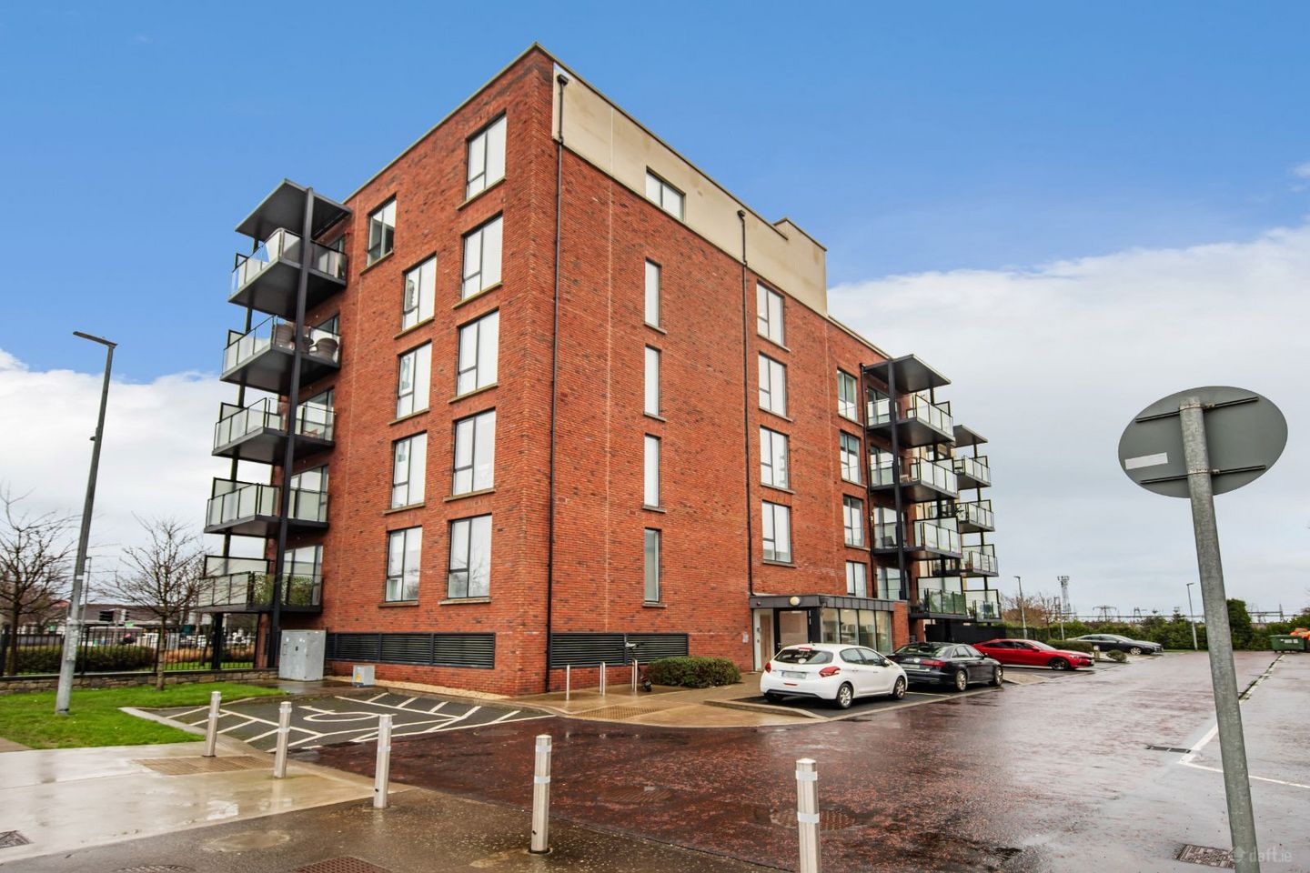 Apartment 15, Larkfield Hall, Clay Farm, Leopardstown, Dublin 18, D18EDP1