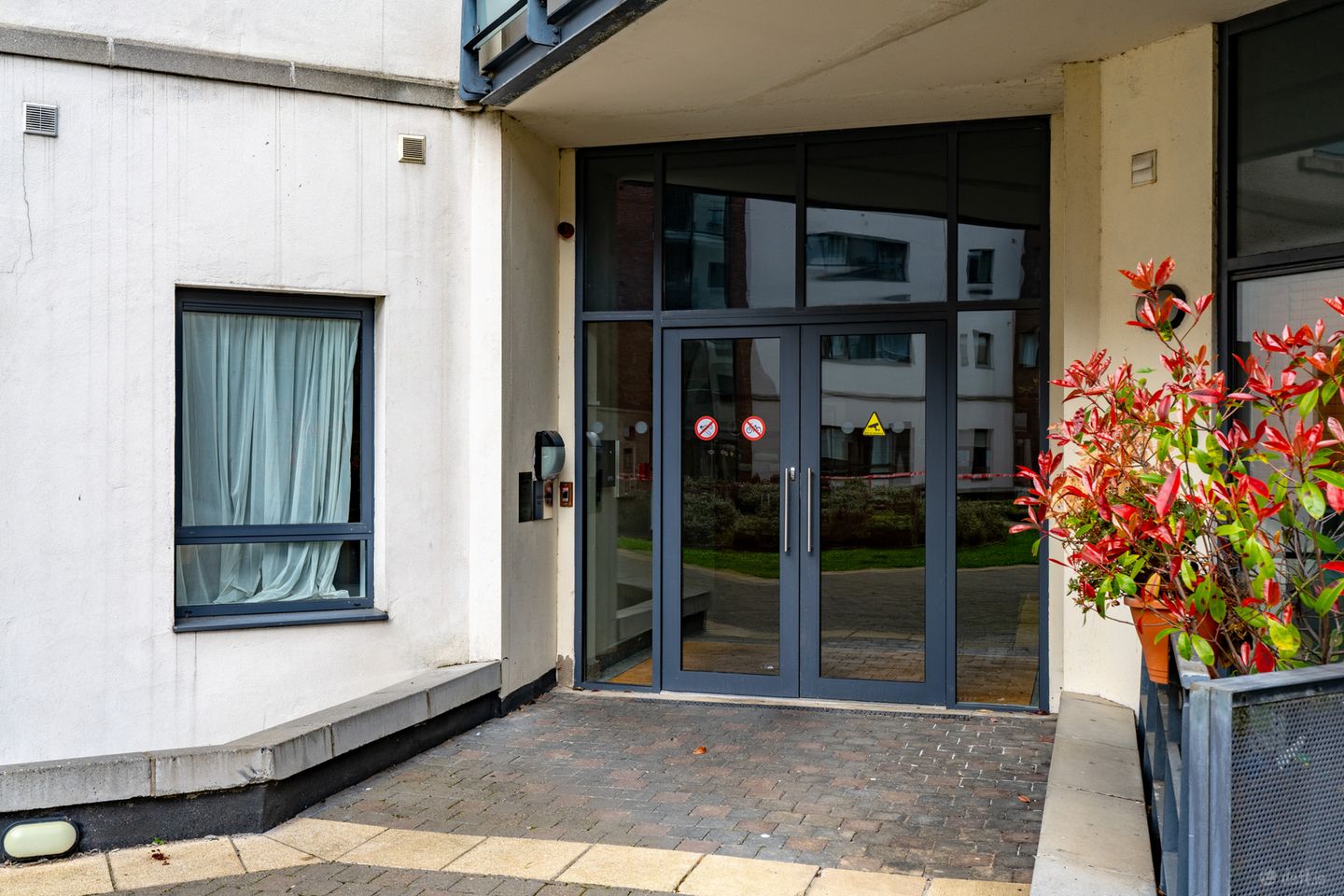 16 Achill House, Custom House Square, IFSC, Dublin 1, D01K381