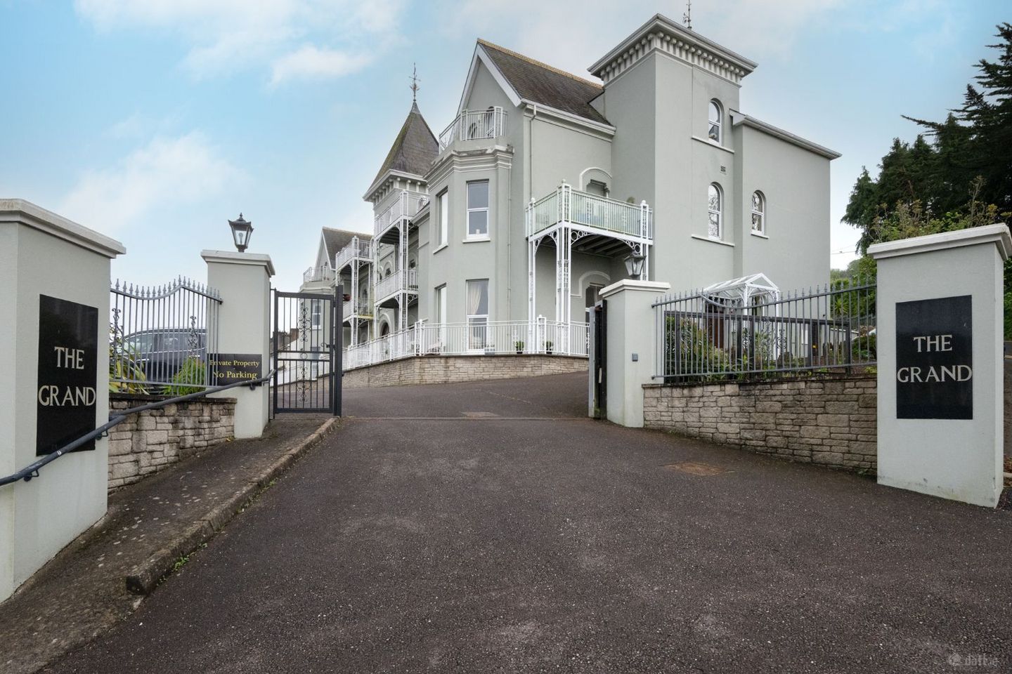 Apartment 2, The Grand, Crosshaven, Co. Cork