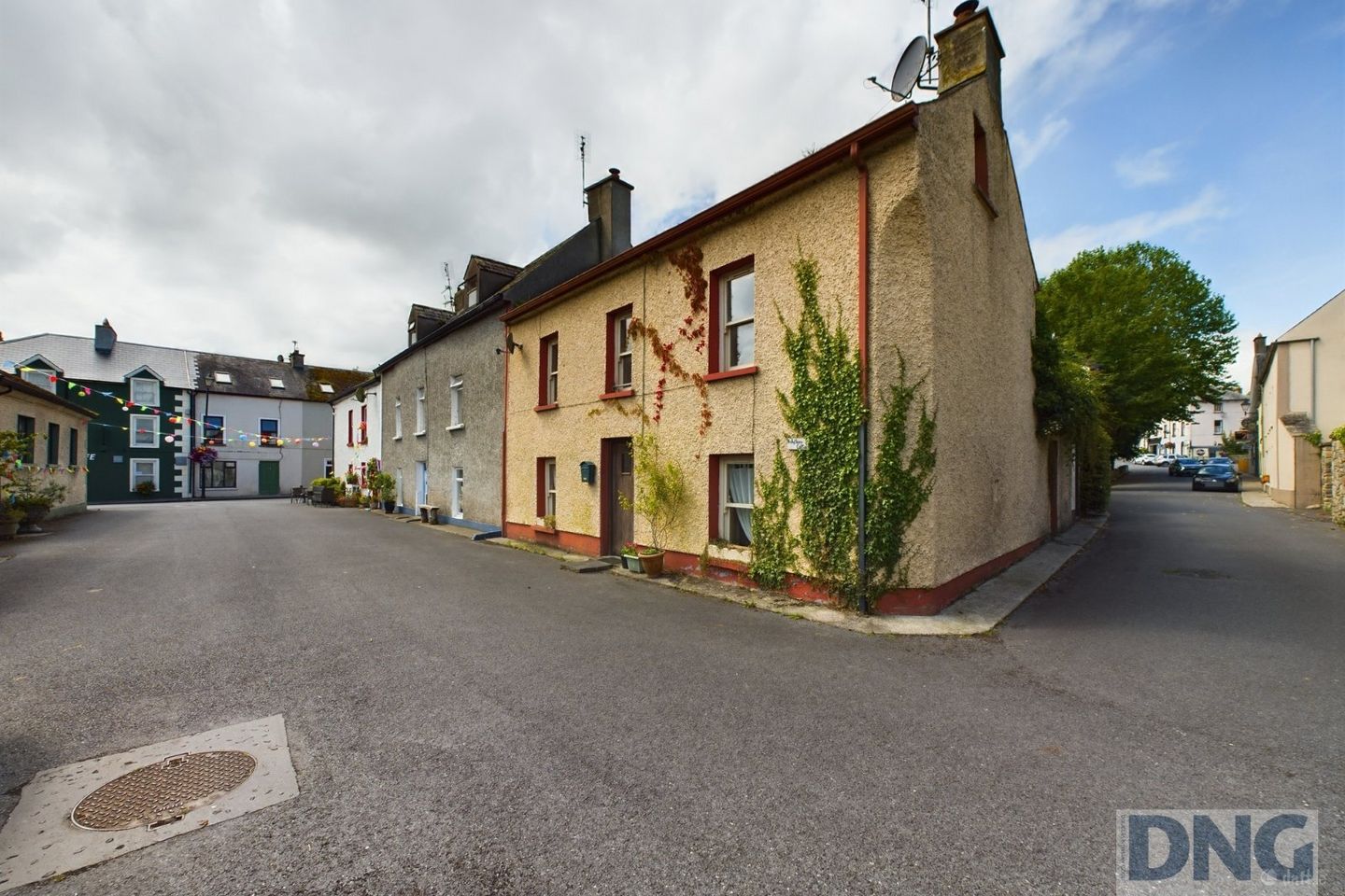 Hollythorne Cottage, The Square, R95Y6X2