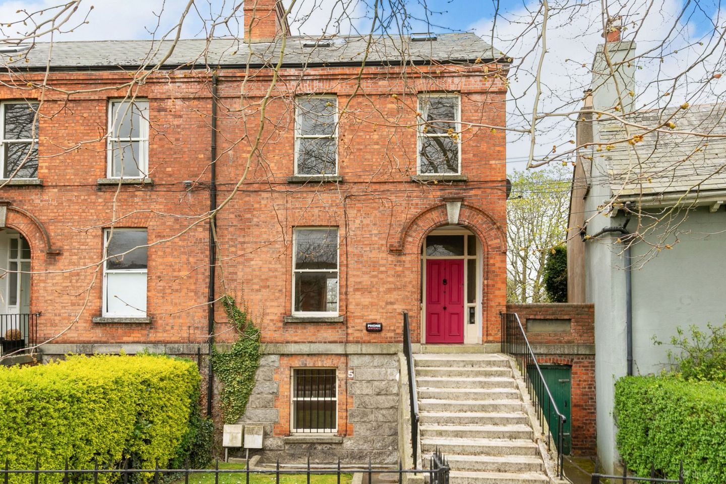 5 St James's Terrace, Sandymount Road, Dublin 4, D04W667