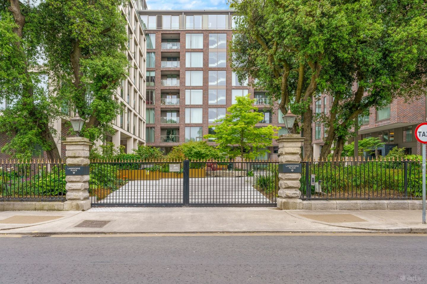 1, The Burbidge, Lansdowne Place, Ballsbridge, Dublin 4
