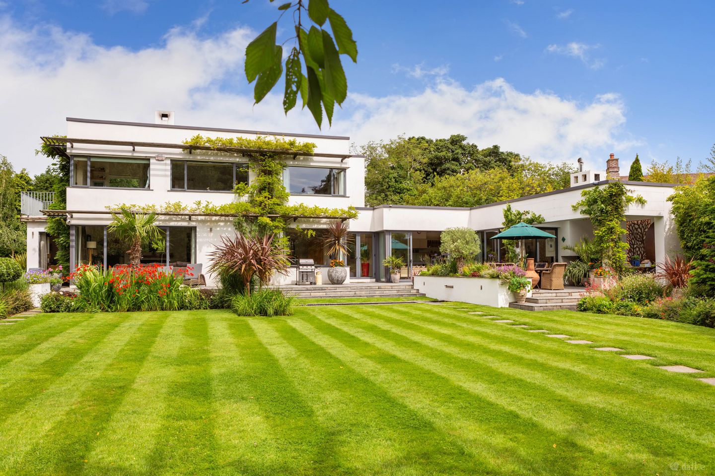 Birchfield, Westminster Road, Foxrock, Dublin 18, D18K5N3