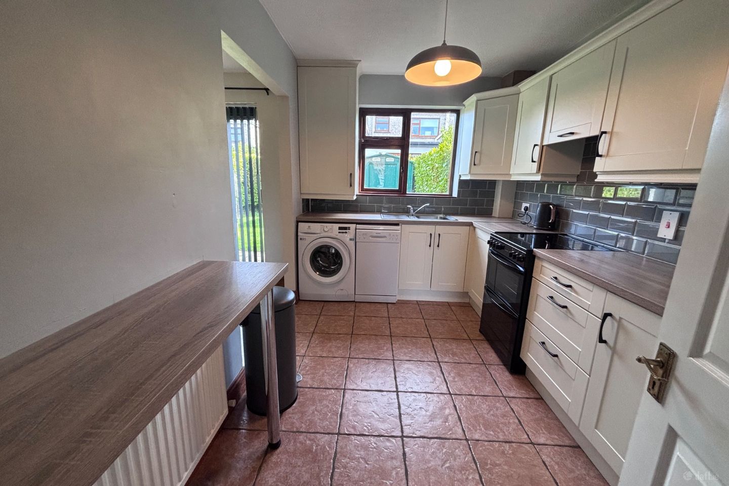 27 The Crescent, Broadale, Rochestown, Co. Cork