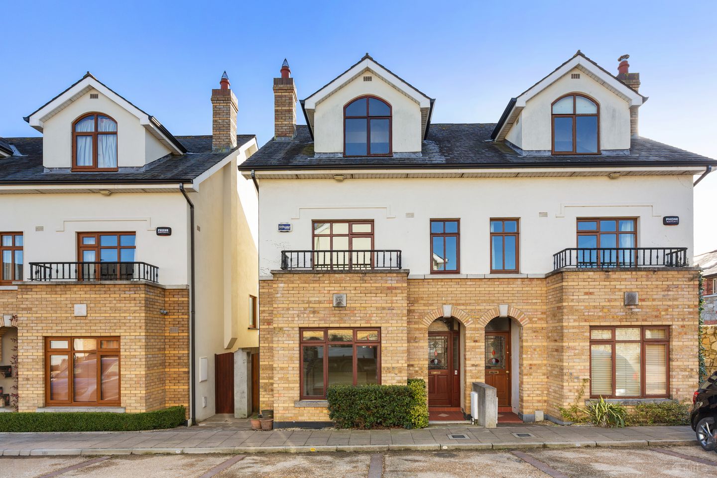 2 Elton Court, Sandycove, Co. Dublin, A96HH36