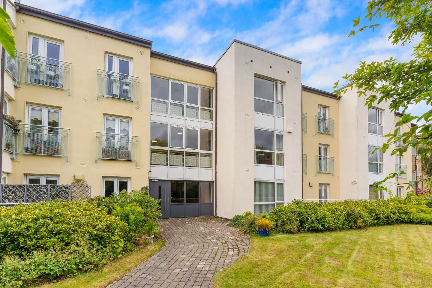 301 The Hazel, Grange Hall, Rathfarnham, Dublin 16, D16EE35
