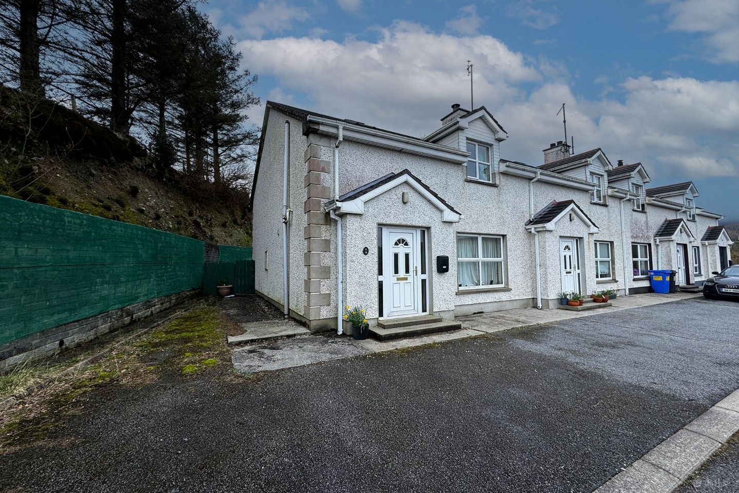 16 Riverside Park, Carrick, Co.Donegal, F94X211
