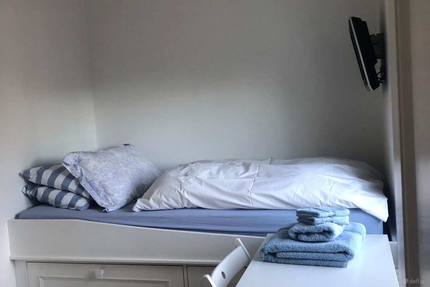 Five-Day Accommodation in Family Home, (Beside UCD), Mount Merrion, Co. Dublin