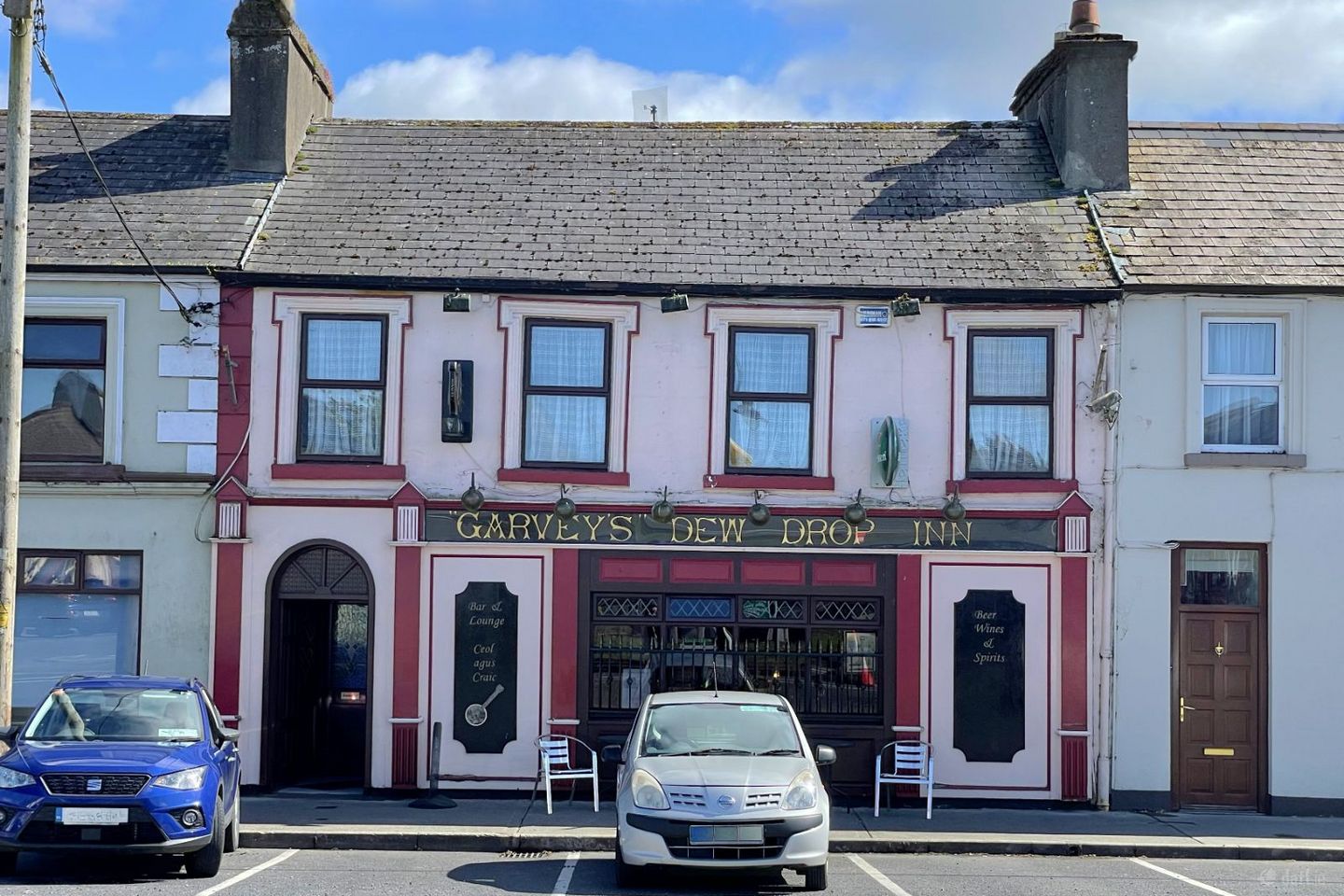 Garvey'S Dew Drop Inn, Market Square, Charlestown, Co. Mayo, F12P583