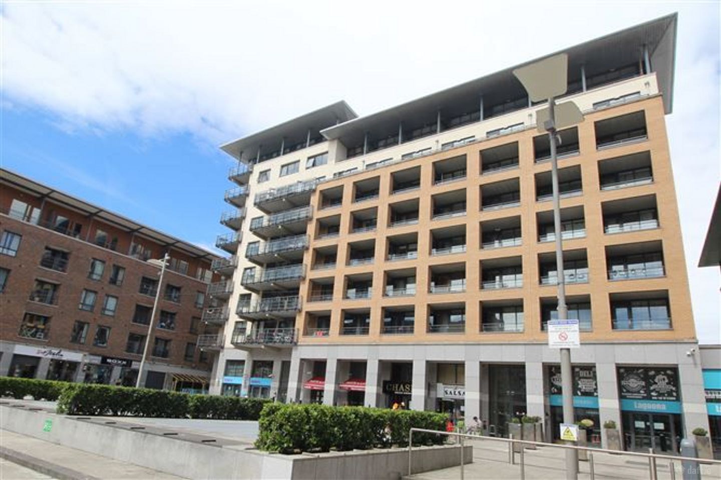 17 Berry House, Custom House Square, Mayor Street Lower , D01 XF30, IFSC, Dublin 1