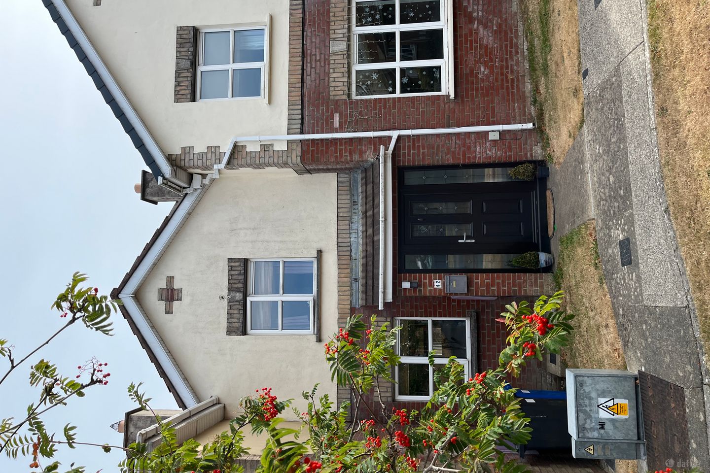 42 Newborough, Gorey, Co. Wexford, Y25N977