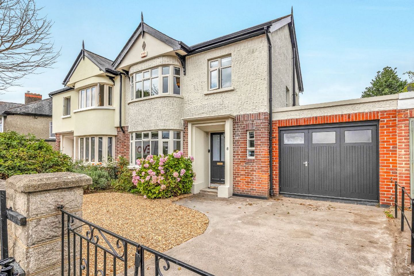 8 Gilford Drive, Sandymount, Dublin 4, D04YE03
