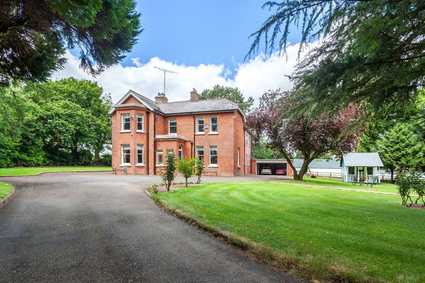 Pollardstown House & Stud, Pollardstown, The Curragh, Co. Kildare, R56Y658