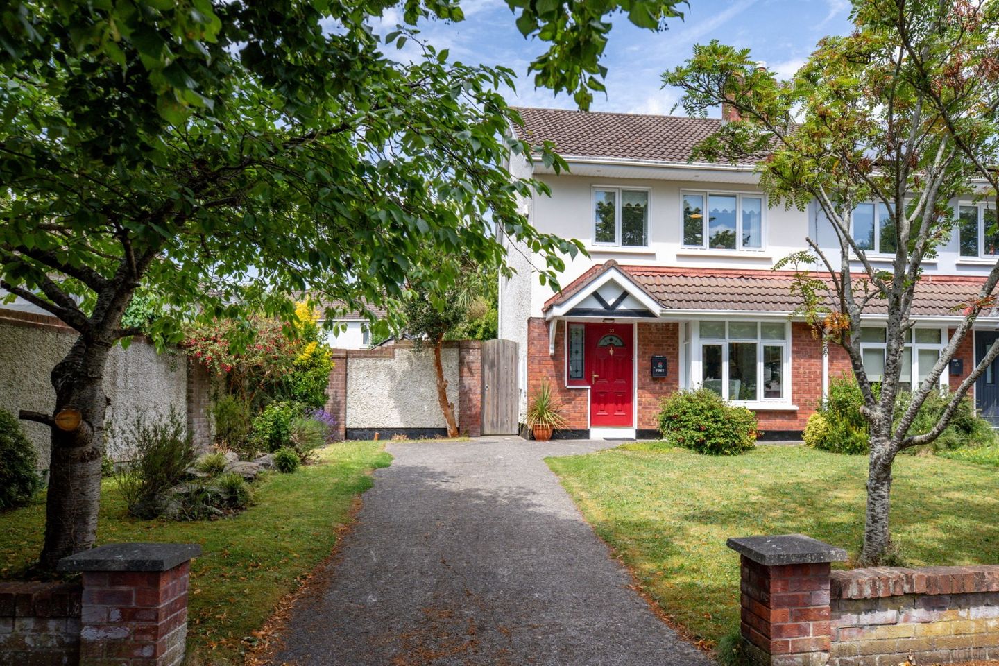 33 Glencairn Lawn, The Gallops, Leopardstown, Dublin 18, D18R7Y8
