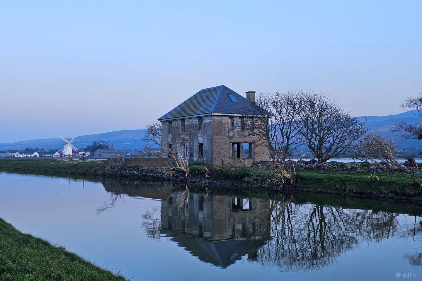 Lock Gates, Lohercannon, Tralee, Co. Kerry, V92N9CV