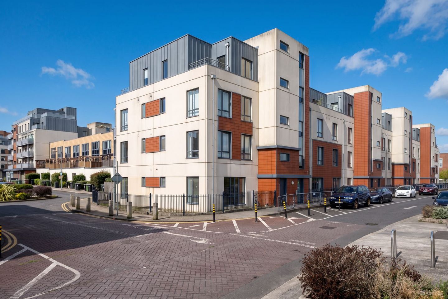 Apartment 1, Clearwater Court North, River Drive, Royal Canal Park, Dublin 15, D15W263