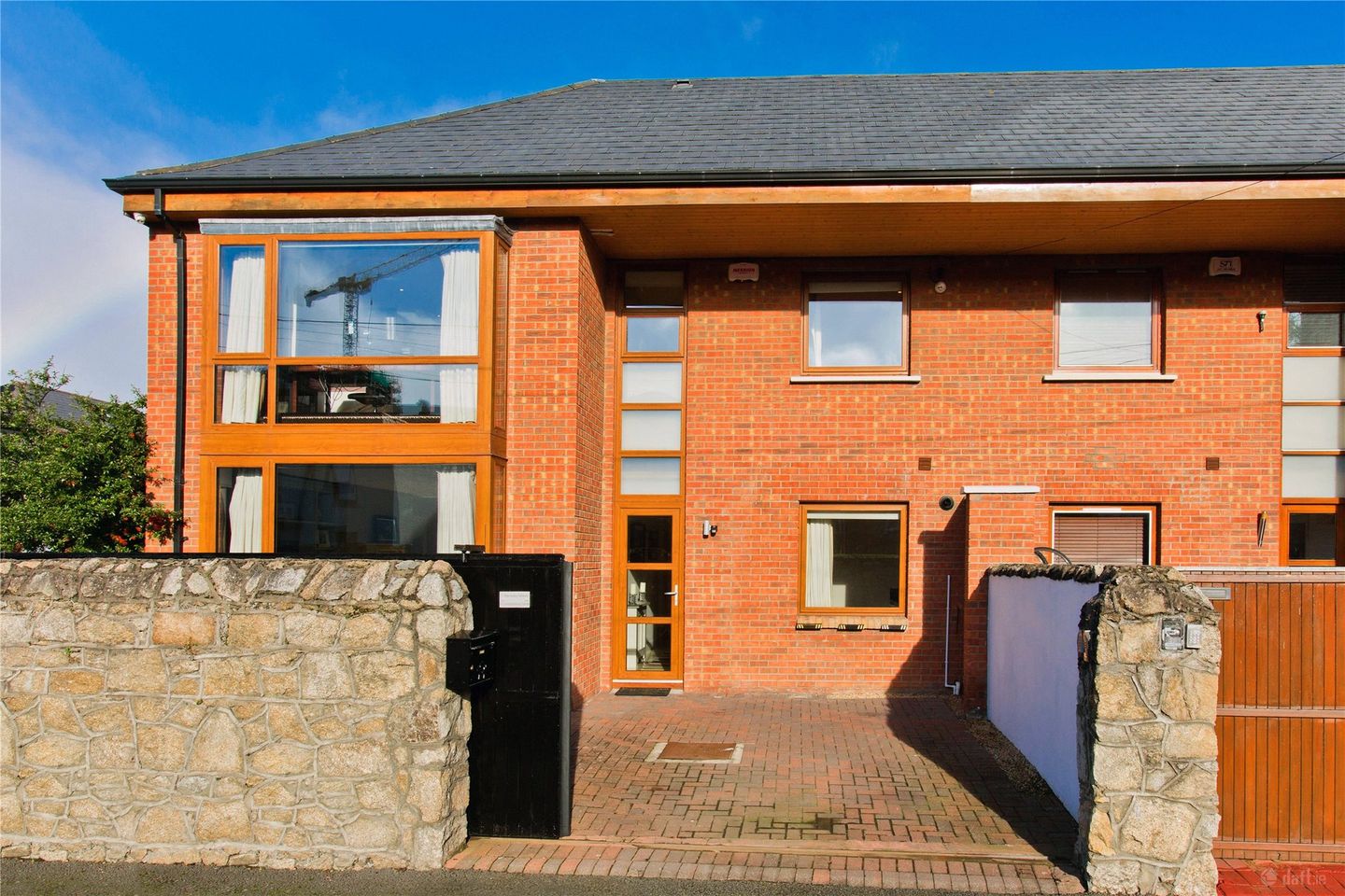 1 Berkeley Mews, Lansdowne Lane, Ballsbridge, Dublin 4, D04T9N3