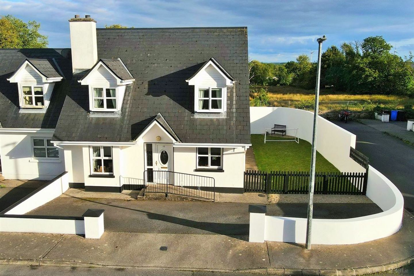 15 Friarshill Close, Ballaghaderreen, Co. Roscommon, F45NY98