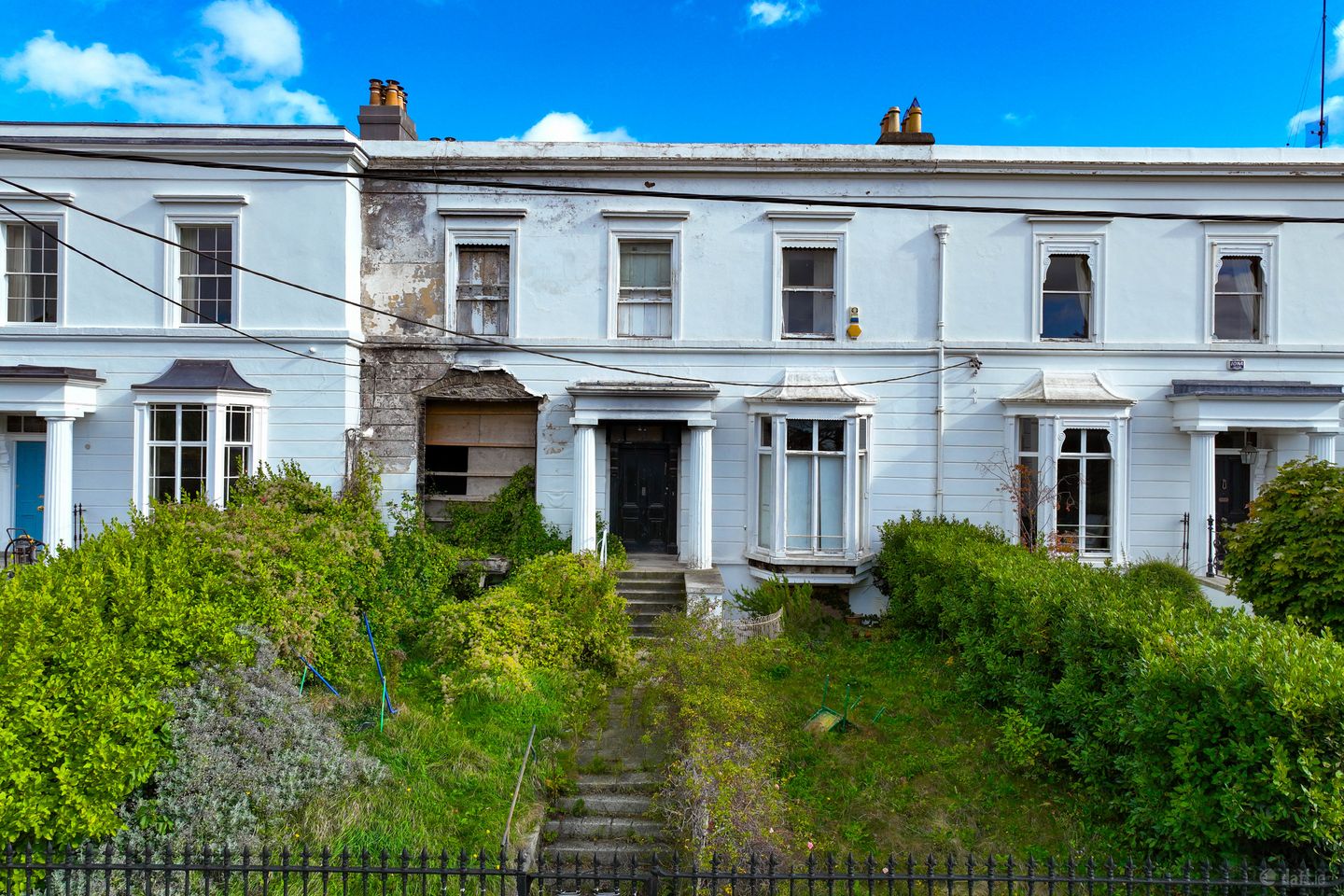 2 De Vesci Terrace, Monkstown, Co. Dublin, A96RR52