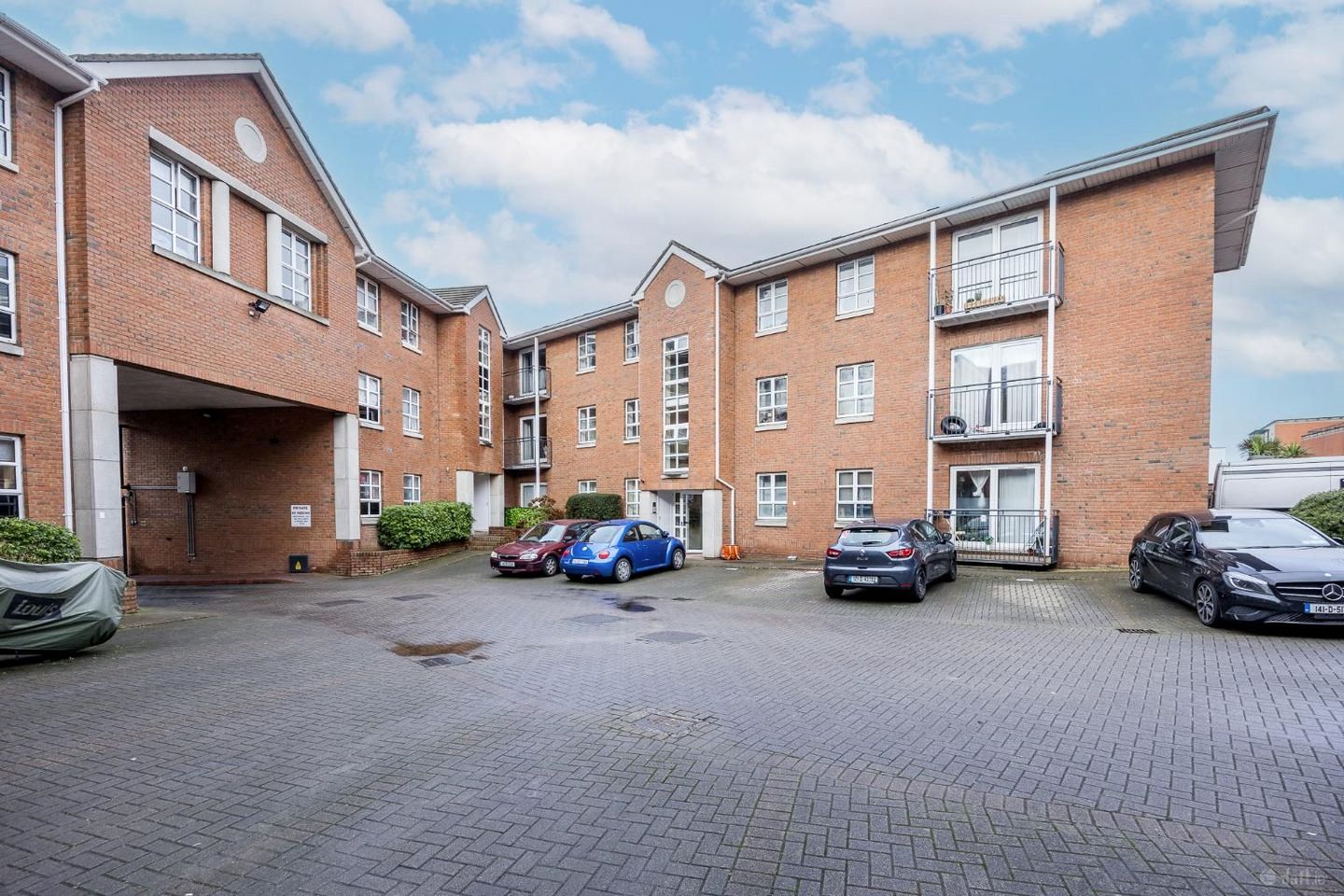 Apartment 17, Greenville Place, South Circular Road, Dublin 8