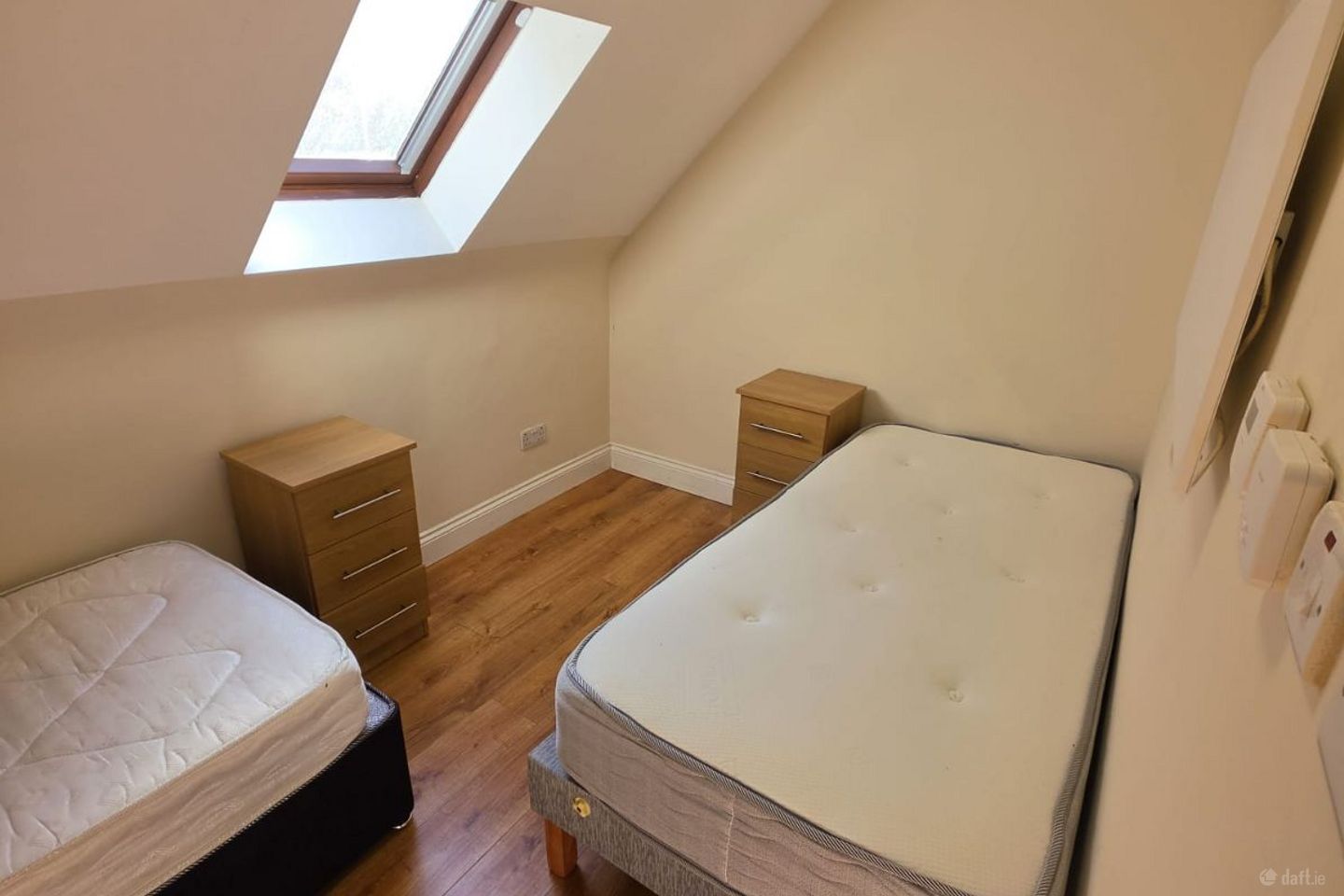 37 Bowlane West, Dublin 8