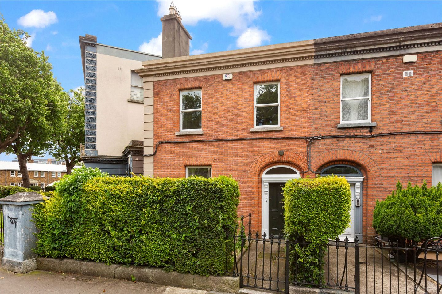 Phoenix View, 13 Park Place, Chapelizod Road, Dublin 8, D08ETW9