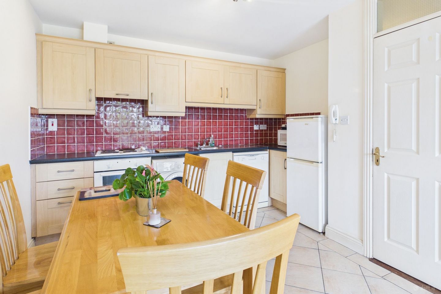 Apartment 73, Cluain Riocaird, Castlegar, Galway City, Co. Galway, H91X048