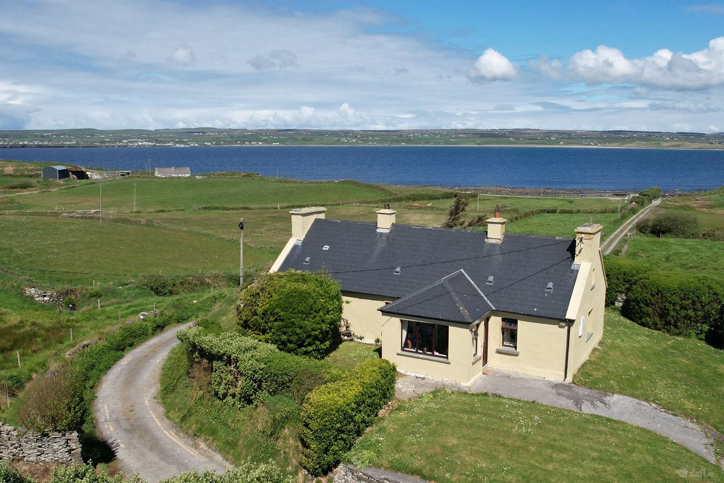 Bártrá, Lahinch, Co. Clare, V95D8P4