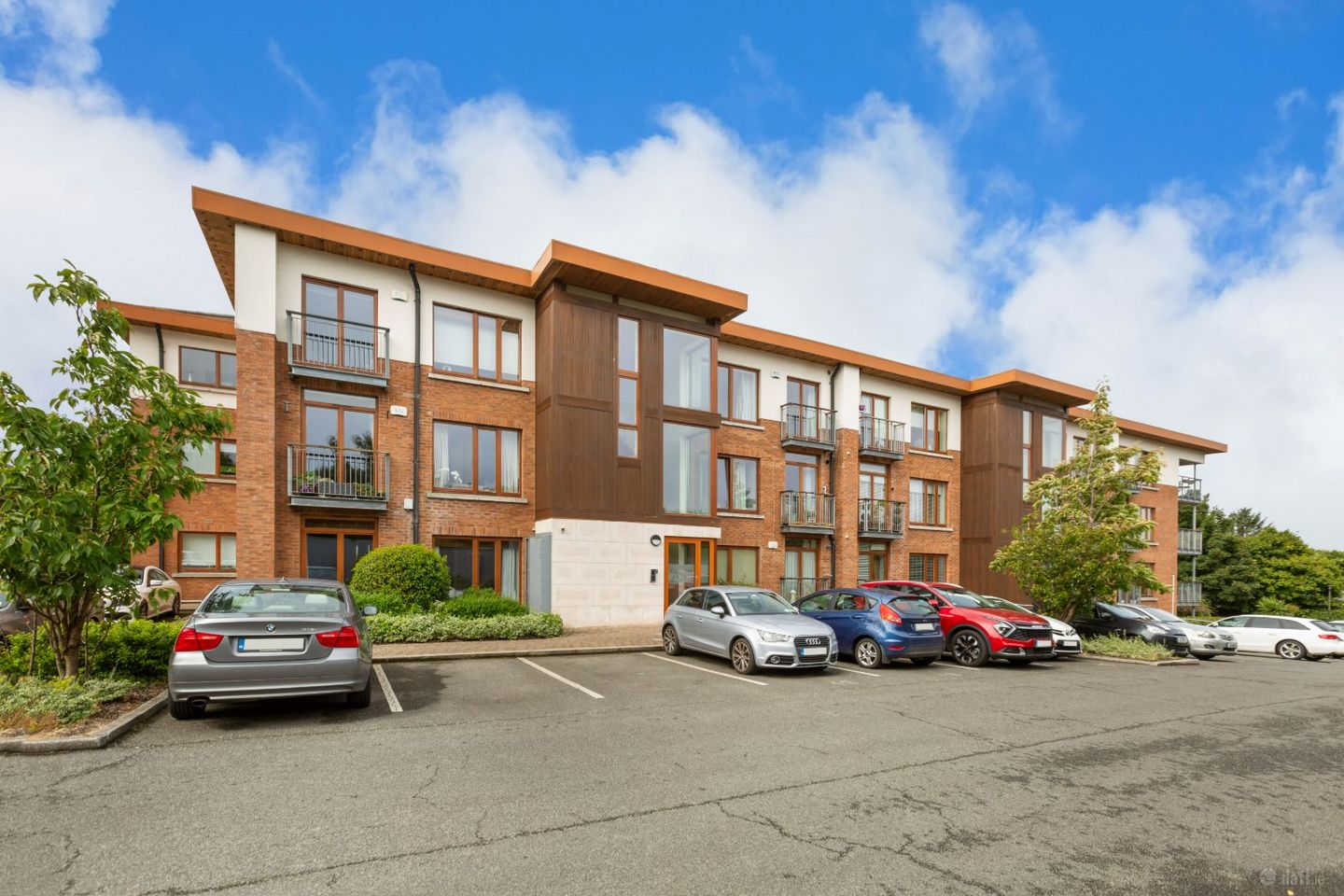 Kingston Hall, Harold's Grange Road, Sandyford, Dublin 18