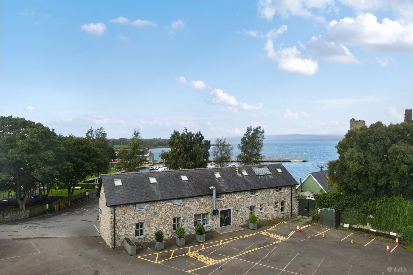 Lough Derg House, Dromineer, Nenagh, Co. Tipperary, E45K284