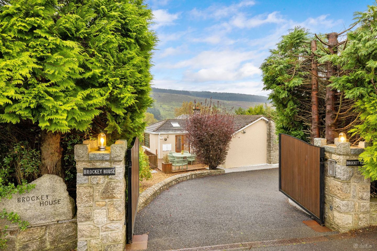 Brockey House, Ballybrack Road, Glencullen, Co. Dublin, D18A590