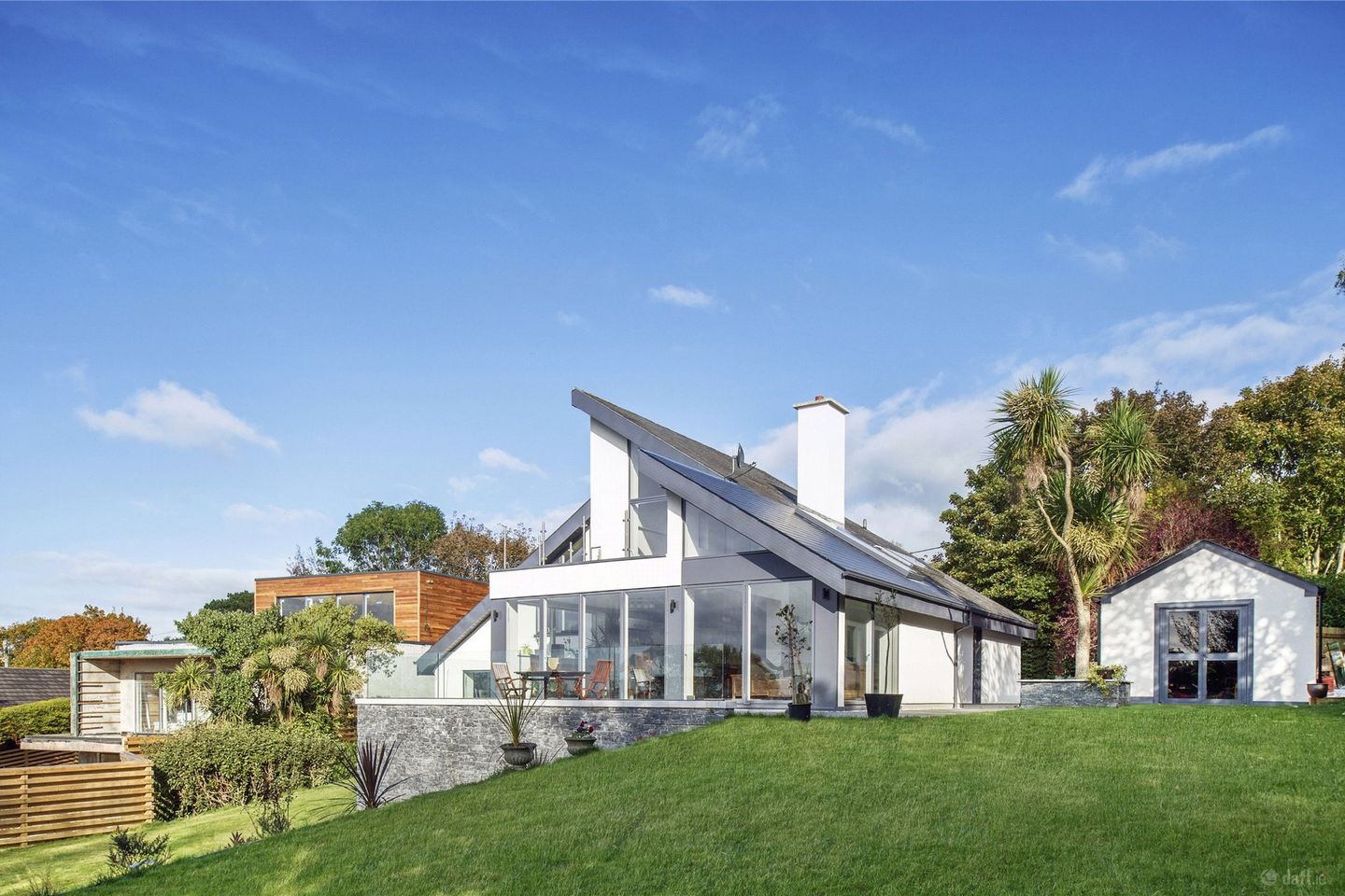 Crossbarry, St Fintans Road, Sutton, Dublin 13, D13CF85