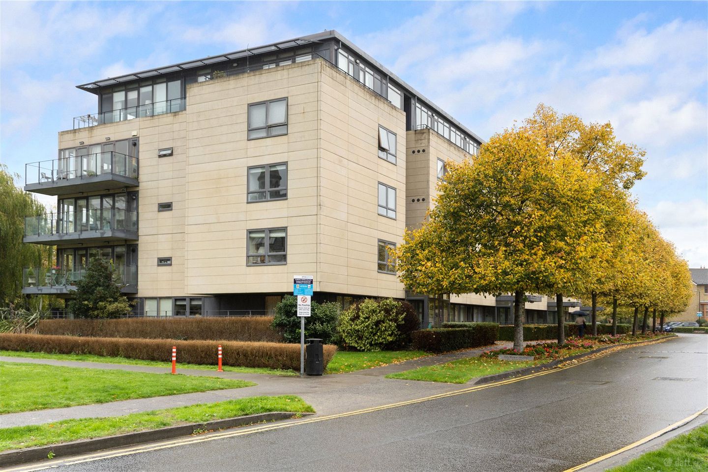 30 Milltown Hall, Mount Saint Anne's, Milltown, Dublin  6